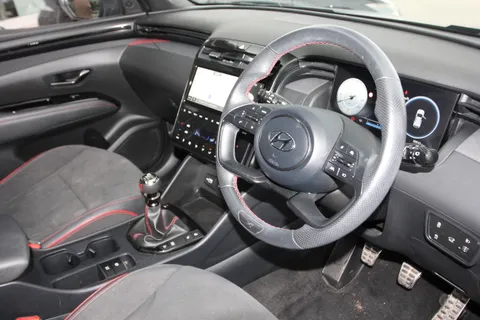 DA22HSX Hyundai Tucson 1.6 TGDi N Line S 5dr 2WD Thumbnail #16