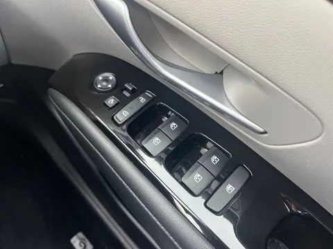 HN23JXF Hyundai Tucson 1.6 TGDi Plug-in Hybrid Ultimate 5dr 4WD Auto Thumbnail #17