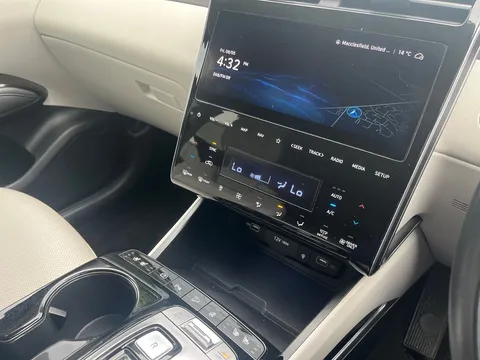 HN23JXF Hyundai Tucson 1.6 TGDi Plug-in Hybrid Ultimate 5dr 4WD Auto Thumbnail #23