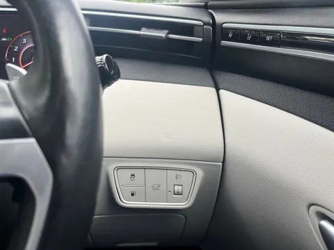 HN23JXF Hyundai Tucson 1.6 TGDi Plug-in Hybrid Ultimate 5dr 4WD Auto Thumbnail #27