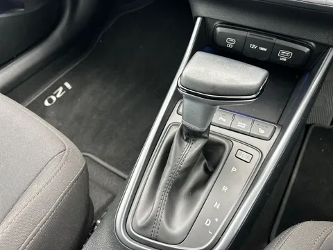 EA25YUJ Hyundai i20 1.0T GDi Premium 5dr DCT Thumbnail #21