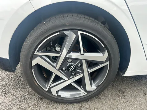 EA25YUJ Hyundai i20 1.0T GDi Premium 5dr DCT Thumbnail #22