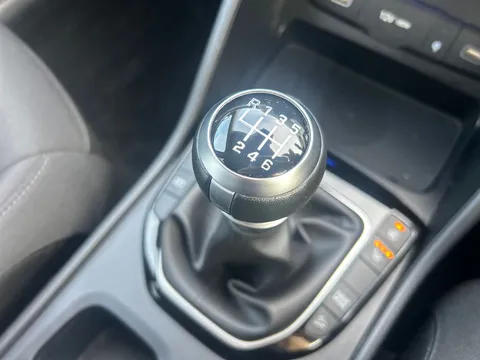 HK73BND Hyundai Tucson 1.6 TGDi Premium 5dr 2WD Thumbnail #15