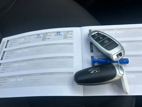 HK73BND Hyundai Tucson 1.6 TGDi Premium 5dr 2WD Thumbnail #18