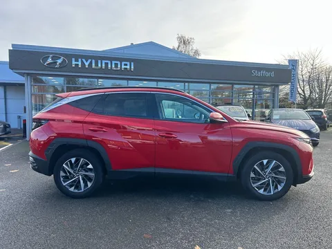 HK73BND Hyundai Tucson 1.6 TGDi Premium 5dr 2WD Thumbnail #9