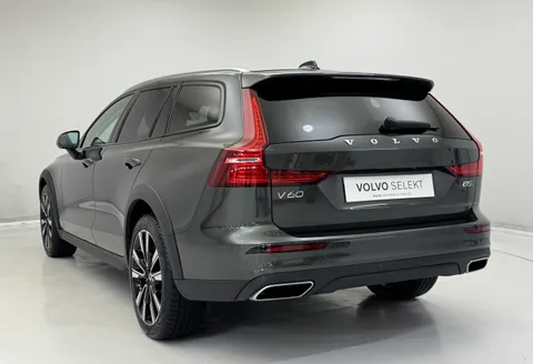 ST71HZP Volvo V60 2.0 B5P Cross Country 5dr AWD Auto Thumbnail #5
