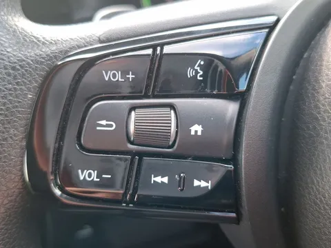 DE22PNK Honda Hr-V 1.5 eHEV Elegance 5dr CVT Thumbnail #17