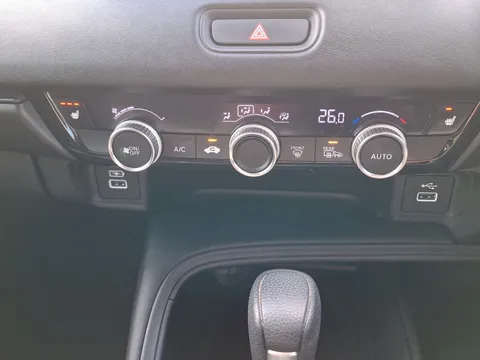 DE22PNK Honda Hr-V 1.5 eHEV Elegance 5dr CVT Thumbnail #23