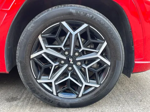 MW72VYM Hyundai Tucson 1.6 TGDi Hybrid 230 N Line 5dr 2WD Auto Thumbnail #13