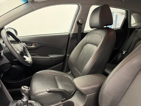 13 of 41 for Hyundai Kona 1.0T GDi Blue Drive Premium SE 5dr