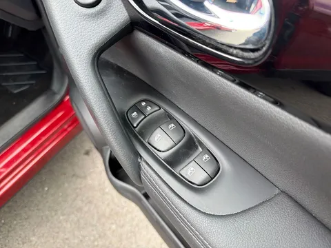 DX69XPG Nissan Qashqai 1.3 DiG-T Acenta Premium 5dr Thumbnail #22