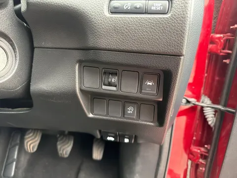 DX69XPG Nissan Qashqai 1.3 DiG-T Acenta Premium 5dr Thumbnail #23