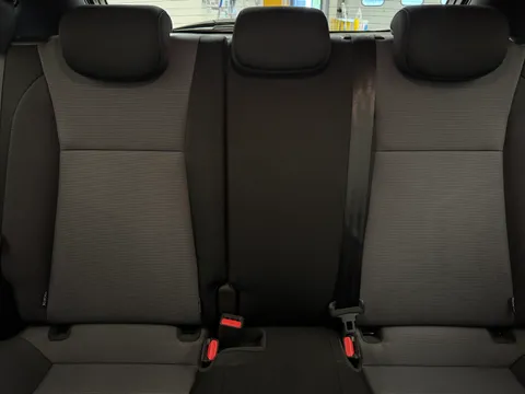 DV20EPP Hyundai i20 1.0 T-GDi Play 5dr Thumbnail #16