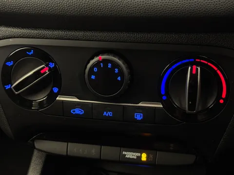 DV20EPP Hyundai i20 1.0 T-GDi Play 5dr Thumbnail #26