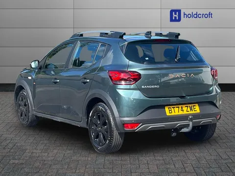 BT74ZWE Dacia Sandero Stepway 1.0 TCe 110 Extreme 5dr Thumbnail #3