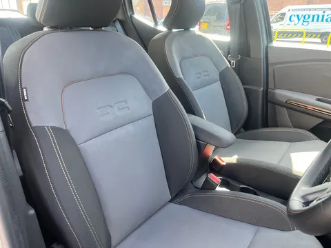 BT74ZWE Dacia Sandero Stepway 1.0 TCe 110 Extreme 5dr Thumbnail #25