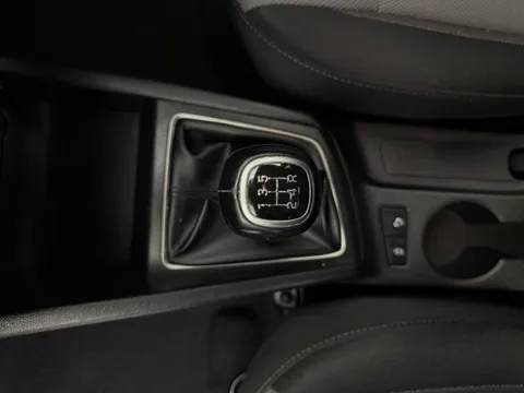 DY19HLM Hyundai i20 1.2 MPi SE 5dr Thumbnail #15