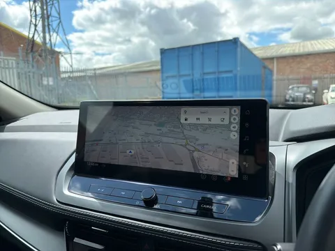 OW25ZTR Nissan Qashqai 1.3 DiG-T MH 158 N-Connecta [Glass Rf] 5dr Xtronic Thumbnail #14