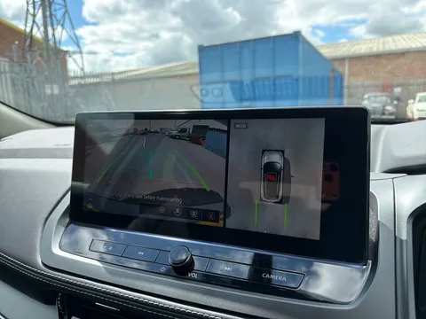 OW25ZTR Nissan Qashqai 1.3 DiG-T MH 158 N-Connecta [Glass Rf] 5dr Xtronic Thumbnail #15