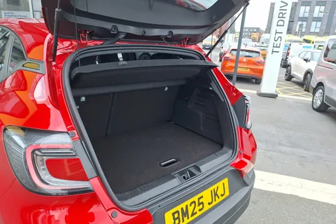 BM25JKJ Renault Captur 1.6 E-Tech Full Hybrid 145 Evolution 5dr Auto Thumbnail #25