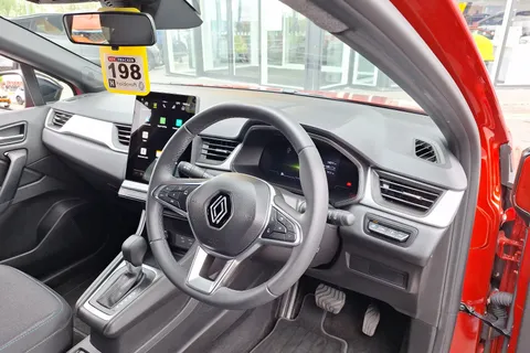 BM25JKJ Renault Captur 1.6 E-Tech Full Hybrid 145 Evolution 5dr Auto Thumbnail #27
