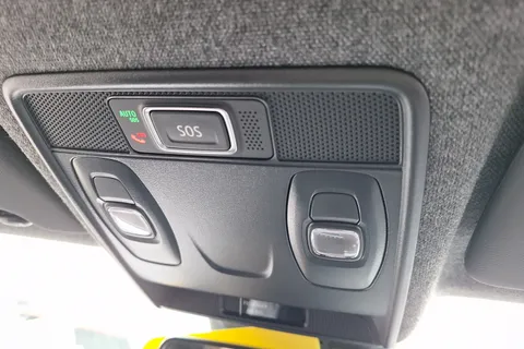 BM25JKJ Renault Captur 1.6 E-Tech Full Hybrid 145 Evolution 5dr Auto Thumbnail #39