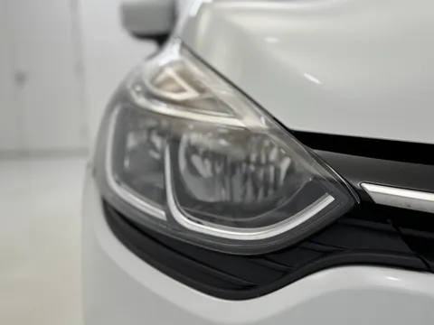 EX68VXY Renault Clio 0.9 TCE 75 Iconic 5dr Thumbnail #29