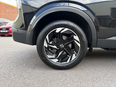 OW25TXF Nissan Qashqai 1.5 E-Power N-Connecta [Glass Roof] 5dr Auto Thumbnail #9
