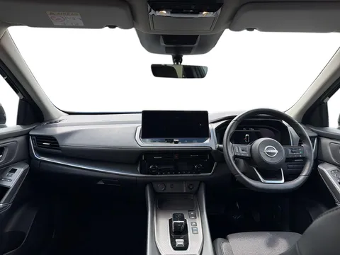 OW25TXF Nissan Qashqai 1.5 E-Power N-Connecta [Glass Roof] 5dr Auto Thumbnail #12