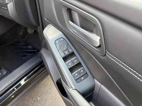 OW25TXF Nissan Qashqai 1.5 E-Power N-Connecta [Glass Roof] 5dr Auto Thumbnail #22