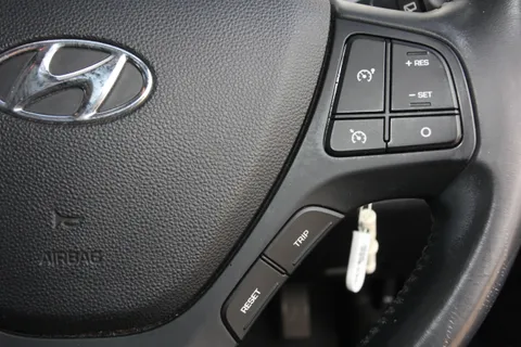19 of 49 for Hyundai i10 1.2 Premium 5dr ZERO DEPOSIT FINANCE AVAILABLE