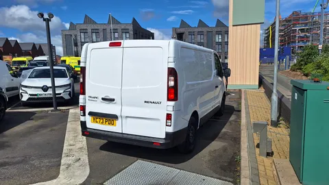YC73PDO Renault Trafic SL28 Blue dCi 130 Business+ Van Thumbnail #5