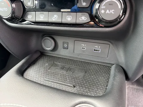 2025 NISSAN JUKE 1.6 HYBRID TEKNA 5DR AUTO OW74YDB PETROL HYBRID AUTOMATIC 7,926 MILES 57.6... photo