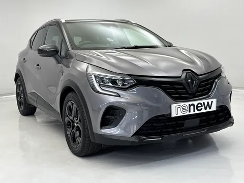 DY72VFJ Renault Captur 1.6 E-Tech full hybrid 145 Rive Gauche 5dr Auto Thumbnail #1