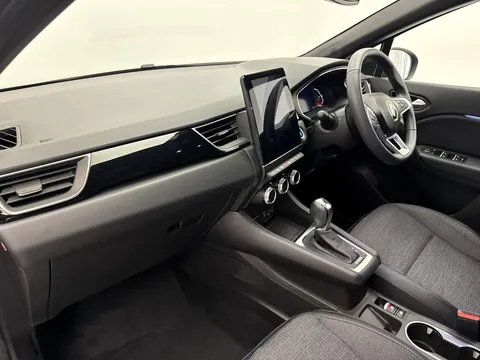 DY72VFJ Renault Captur 1.6 E-Tech full hybrid 145 Rive Gauche 5dr Auto Thumbnail #12