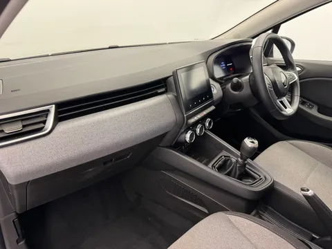DV24LXD Renault Clio 1.0 TCe 90 Evolution 5dr Thumbnail #12
