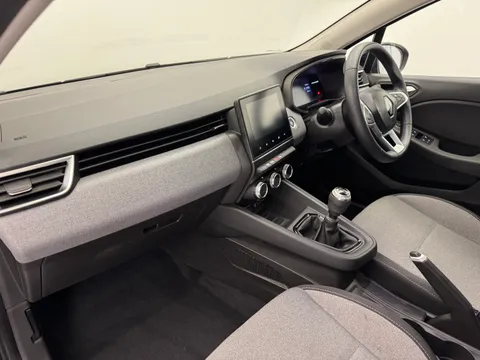 DV24LWY Renault Clio 1.0 TCe 90 Evolution 5dr Thumbnail #12