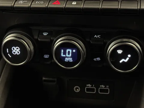DV24LWY Renault Clio 1.0 TCe 90 Evolution 5dr Thumbnail #27