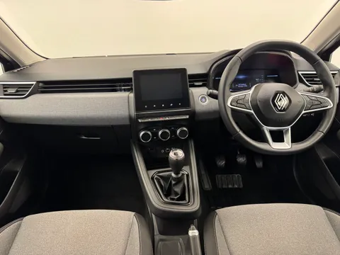 DV24LWT Renault Clio 1.0 TCe 90 Evolution 5dr Thumbnail #11