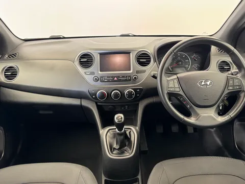 2 of 35 for HYUNDAI I10 1.0 Go SE 5dr