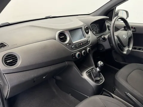 12 of 35 for HYUNDAI I10 1.0 Go SE 5dr