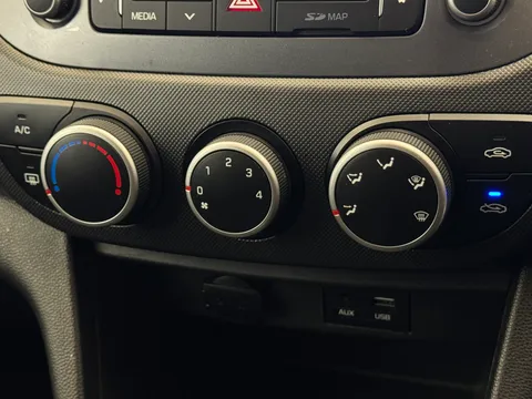 26 of 35 for HYUNDAI I10 1.0 Go SE 5dr