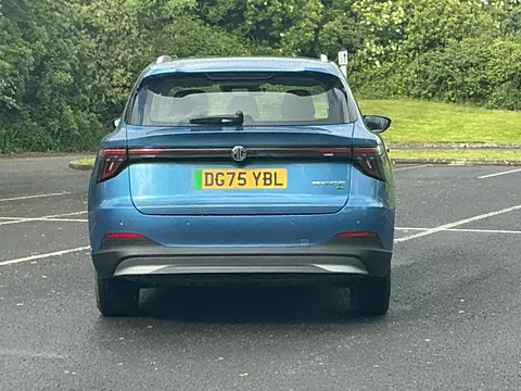 DG75YBL Mg Motor Uk MGS5 170kW SE EV Long Range 64kWh 5dr Auto Thumbnail #10