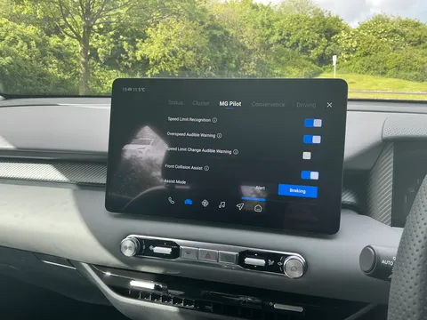 DG75YBL Mg Motor Uk MGS5 170kW SE EV Long Range 64kWh 5dr Auto Thumbnail #25
