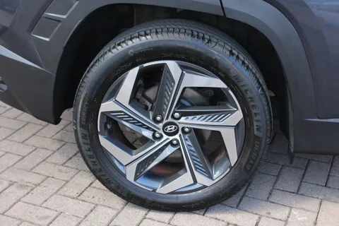 ET21OXA Hyundai Tucson 1.6 TGDi Hybrid 230 Premium 5dr 2WD Auto Thumbnail #6