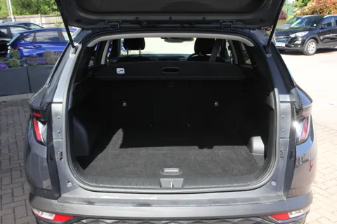ET21OXA Hyundai Tucson 1.6 TGDi Hybrid 230 Premium 5dr 2WD Auto Thumbnail #14