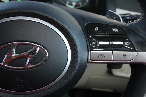 ET21OXA Hyundai Tucson 1.6 TGDi Hybrid 230 Premium 5dr 2WD Auto Thumbnail #21