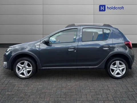 DN66URF Dacia Sandero Stepway 0.9 TCe Laureate 5dr [Start Stop] Thumbnail #7