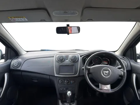 DN66URF Dacia Sandero Stepway 0.9 TCe Laureate 5dr [Start Stop] Thumbnail #11
