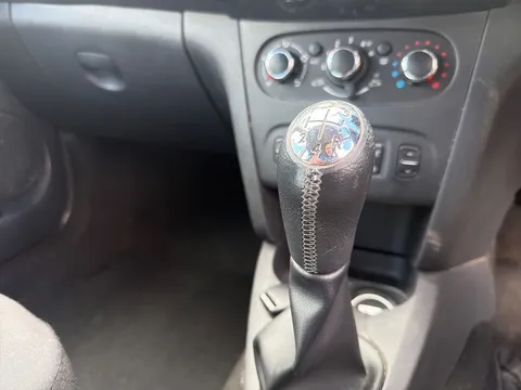 DN66URF Dacia Sandero Stepway 0.9 TCe Laureate 5dr [Start Stop] Thumbnail #13
